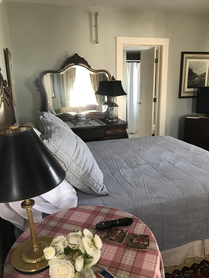 Topsides Bed & Breakfast Wolfeboro Exterior foto